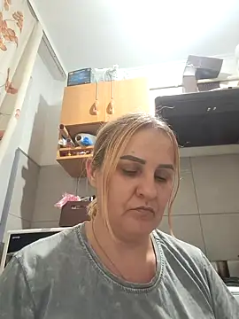 Malichkaanna30 online show from 12/20/25, 02:31