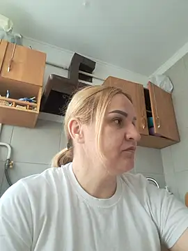 Malichkaanna30 online show from 04/08/26, 07:54