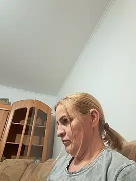 Malichkaanna30 online show from 01/17/26, 03:37