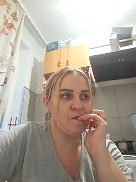 Malichkaanna30 online show from 12/18/25, 02:21