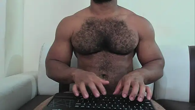 Snapshot of lunainsane58 chatting on 06/12/26, 01:42 lunainsane58 online show from 06/12/26, 01:42
