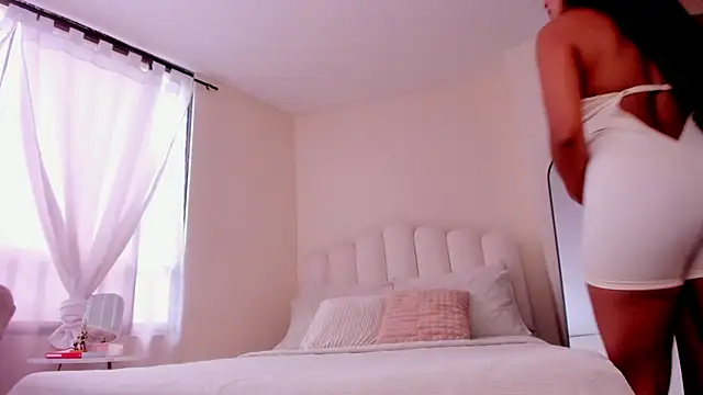 evely coelloo online show from 11/02/25, 08:58