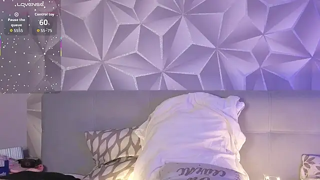 -HornyAngel- online show from 10/13/25, 09:33