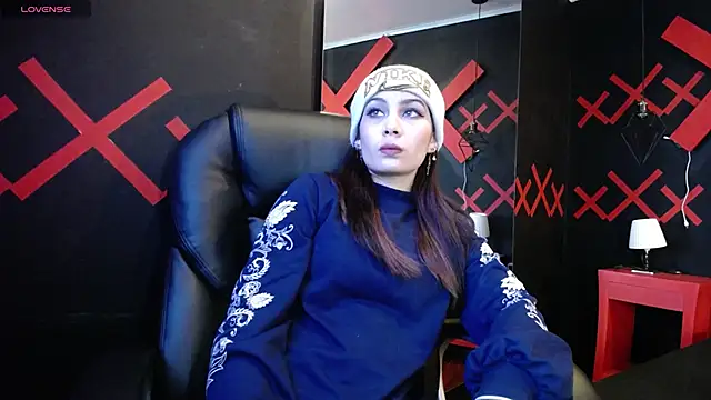 Snapshot of _yuyi chatting on 03/12/25, 11:10 yuyi online show from 03/12/25, 11:10