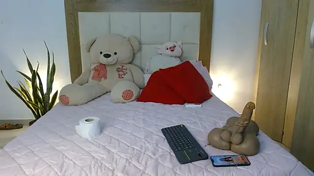 HELLEN SWEET6 online show from 03/19/25, 12:59