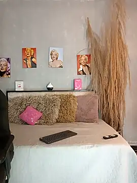 nahiarapalmer19 online show from 01/17/26, 11:08