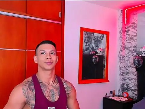 Aaron Toy online show from 01/10/26, 04:02