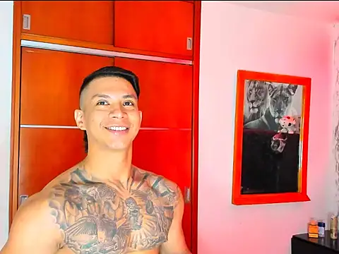 Aaron Toy online show from 01/06/26, 08:46