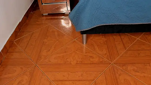 Isa Little Star online show from 02/24/26, 04:02