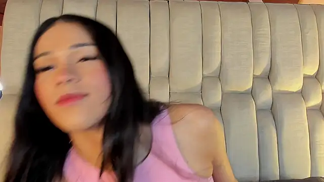 Isa Little Star online show from 03/05/26, 03:36