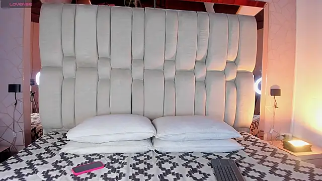 Isa Little Star online show from 03/31/26, 03:30