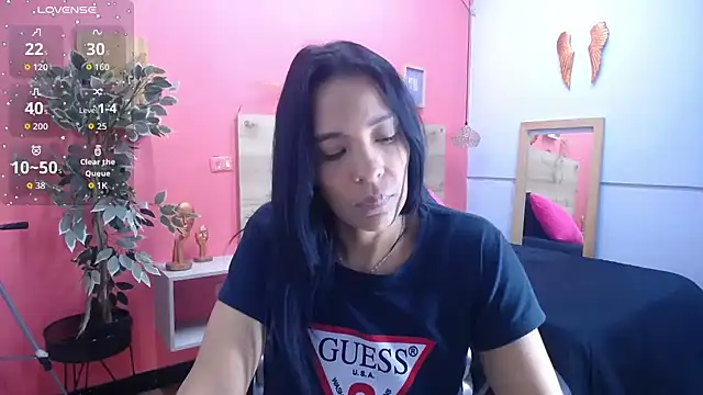 scarlet-foox online show from 11/18/25, 01:03