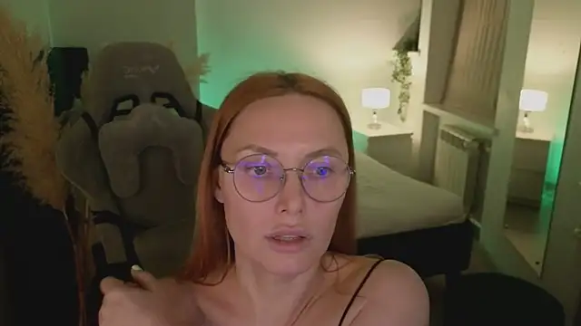 Snapshot of Love_Call chatting on 02/22/25, 11:46 Love Call online show from 02/22/25, 11:46