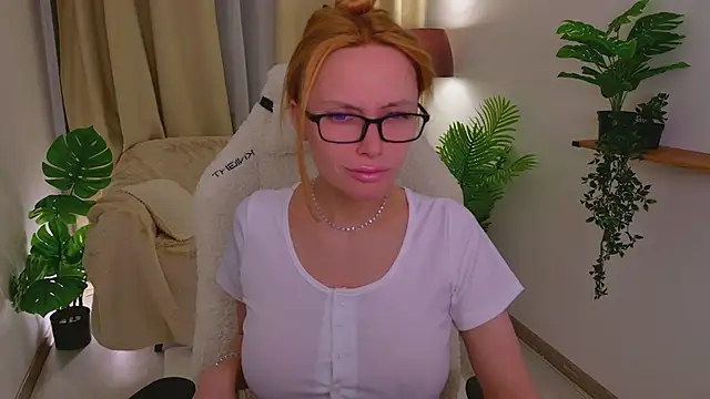 Love Call online show from 05/06/26, 02:37