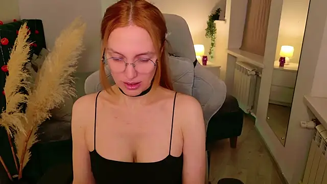 Snapshot of Love_Call chatting on 10/18/25, 05:20 Love Call online show from 10/18/25, 05:20