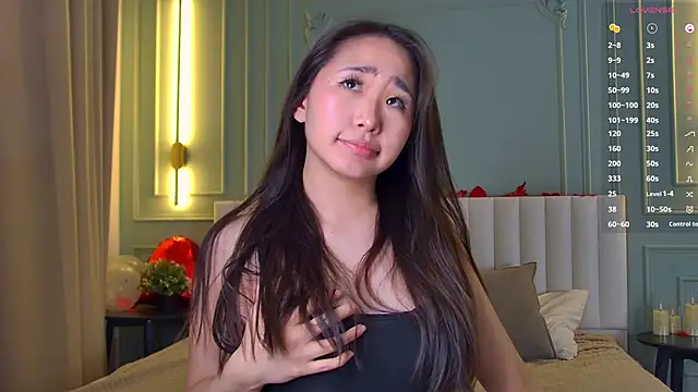 Snapshot of RizeShiro chatting on 02/15/26, 07:51 RizeShiro online show from 02/15/26, 07:51