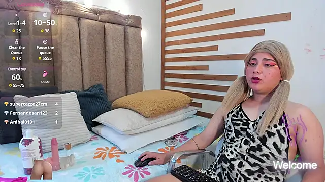 Snapshot of saraa_cute2 chatting on 12/30/24, 10:34 saraa cute2 online show from 12/30/24, 10:34