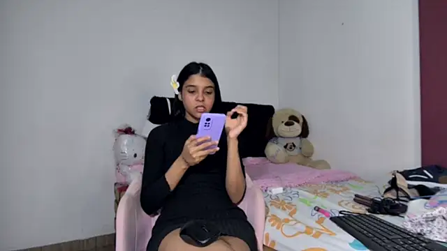Snapshot of Michi_sexy chatting on 07/16/26, 02:25 Michi sexy online show from 07/16/26, 02:25