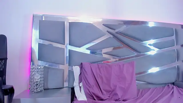 ebonymore06 online show from 01/14/25, 11:48