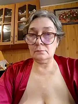 Snapshot of IrinaSweet54 chatting on 02/01/25, 03:39 IrinaSweet54 online show from 02/01/25, 03:39