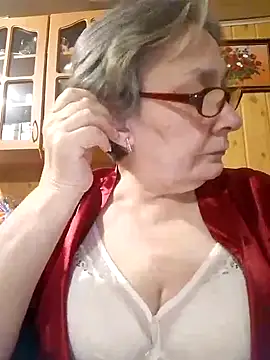 Snapshot of IrinaSweet54 chatting on 02/16/25, 08:00 IrinaSweet54 online show from 02/16/25, 08:00