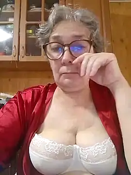 Snapshot of IrinaSweet54 chatting on 10/12/25, 08:05 IrinaSweet54 online show from 10/12/25, 08:05