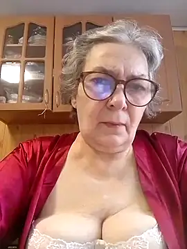 IrinaSweet54 online show from 02/06/26, 07:26