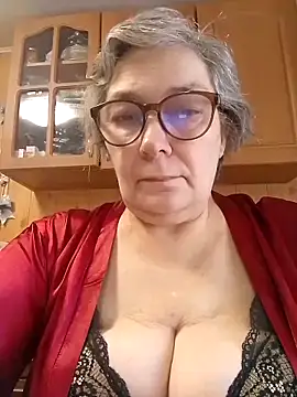 IrinaSweet54 online show from 02/18/26, 07:28