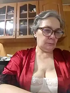 Snapshot of IrinaSweet54 chatting on 10/10/25, 06:47 IrinaSweet54 online show from 10/10/25, 06:47