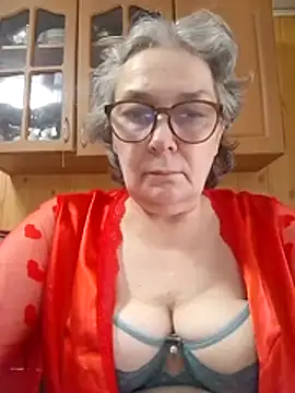 Snapshot of IrinaSweet54 chatting on 05/14/26, 08:11 IrinaSweet54 online show from 05/14/26, 08:11