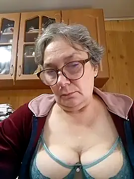 Snapshot of IrinaSweet54 chatting on 09/20/25, 06:40 IrinaSweet54 online show from 09/20/25, 06:40