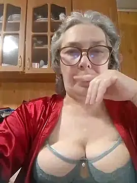 Snapshot of IrinaSweet54 chatting on 06/12/26, 09:40 IrinaSweet54 online show from 06/12/26, 09:40