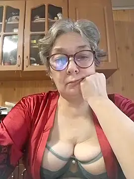 Snapshot of IrinaSweet54 chatting on 10/11/25, 07:20 IrinaSweet54 online show from 10/11/25, 07:20