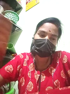 Snapshot of anusiya01 chatting on 09/15/25, 05:35 anusiya01 online show from 09/15/25, 05:35