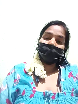 Snapshot of anusiya01 chatting on 09/26/25, 06:48 anusiya01 online show from 09/26/25, 06:48