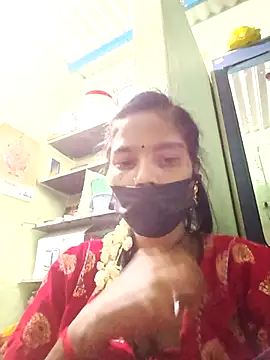 Snapshot of anusiya01 chatting on 03/18/25, 08:37 anusiya01 online show from 03/18/25, 08:37