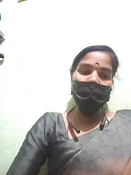 Snapshot of anusiya01 chatting on 09/16/25, 06:09 anusiya01 online show from 09/16/25, 06:09