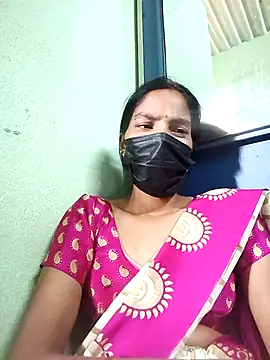 Snapshot of anusiya01 chatting on 09/26/25, 06:31 anusiya01 online show from 09/26/25, 06:31