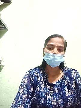 Snapshot of anusiya01 chatting on 10/11/25, 12:50 anusiya01 online show from 10/11/25, 12:50