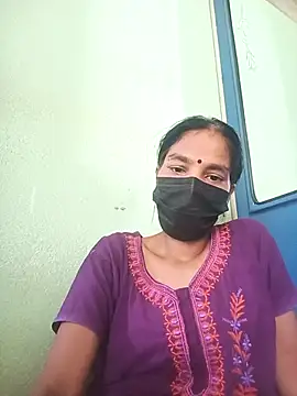 Snapshot of anusiya01 chatting on 09/15/25, 05:30 anusiya01 online show from 09/15/25, 05:30