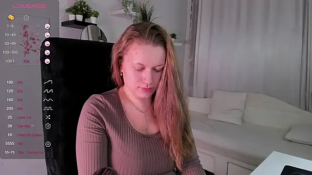 Snapshot of Ariell_Margot_ chatting on 01/31/25, 06:25 Ariell Margot online show from 01/31/25, 06:25