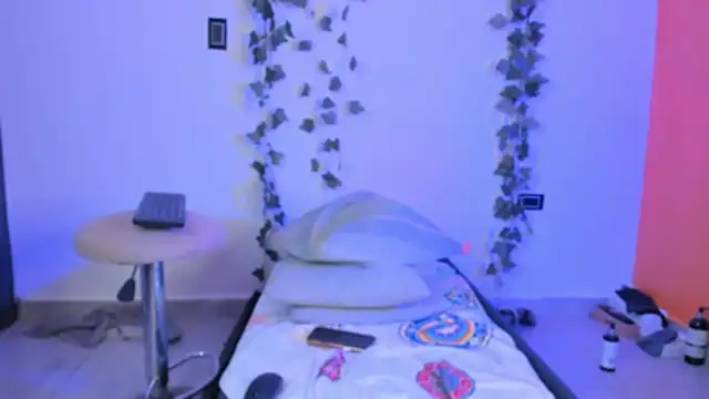 Snapshot of Cataleya19__ chatting on 02/25/26, 10:04 Cataleya19 online show from 02/25/26, 10:04