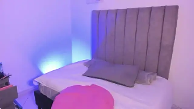 sarah  bigboobs online show from 10/24/25, 06:56