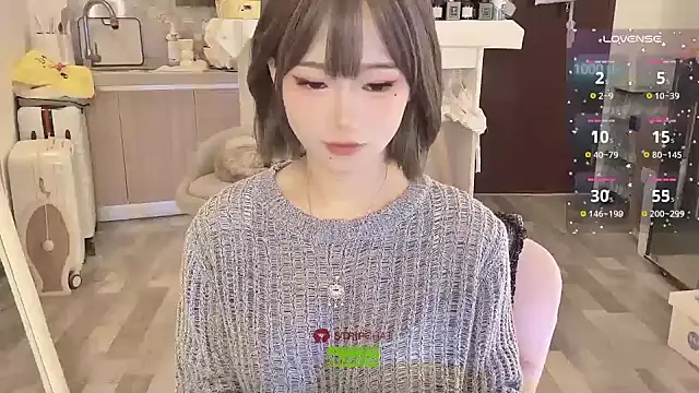 Snapshot of -XunMengLong- chatting on 12/10/24, 06:06 -XunMengLong- online show from 12/10/24, 06:06