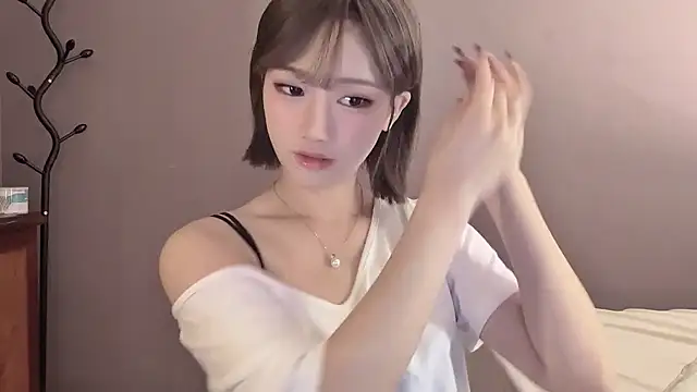 Snapshot of -XunMengLong- chatting on 11/16/25, 05:17 -XunMengLong- online show from 11/16/25, 05:17