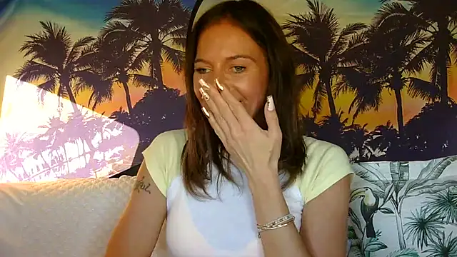 Snapshot of Sexyhottpunani chatting on 10/13/25, 06:20 Sexyhottpunani online show from 10/13/25, 06:20