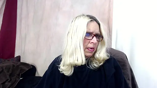 Snapshot of Jean_Saint_Sin chatting on 02/28/26, 06:57 Jean Saint Sin online show from 02/28/26, 06:57