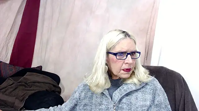 Snapshot of Jean_Saint_Sin chatting on 01/09/26, 05:53 Jean Saint Sin online show from 01/09/26, 05:53