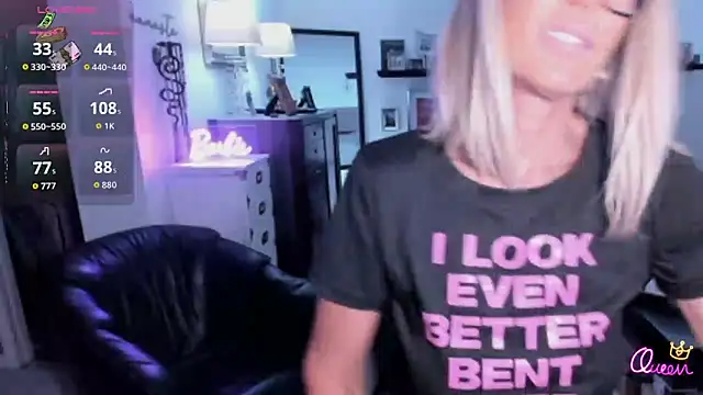 VelvetBarbie online show from 04/26/26, 07:22