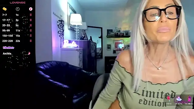 VelvetBarbie online show from 03/15/26, 06:04